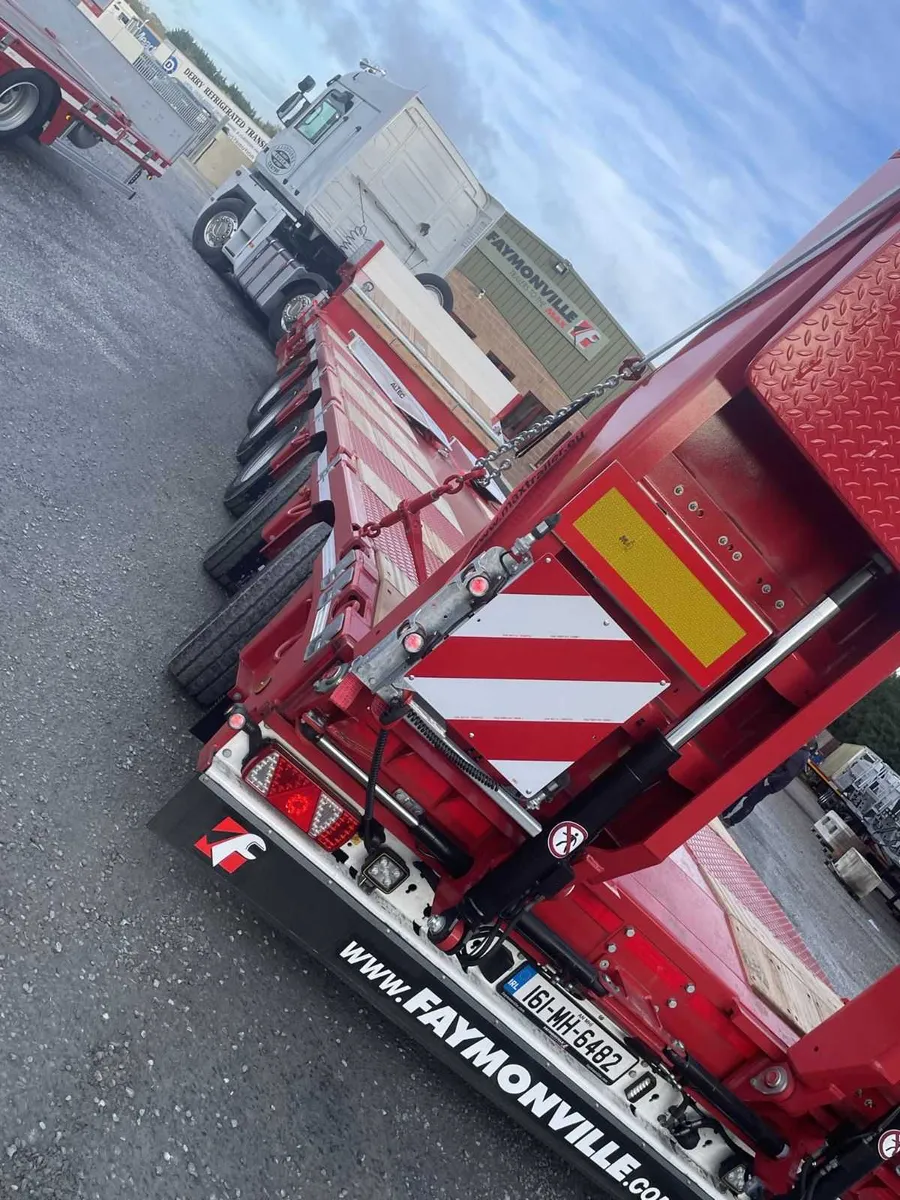5 AXLE FAYMONVILLE ( POWER STEERED LOW LOADER) - Image 2