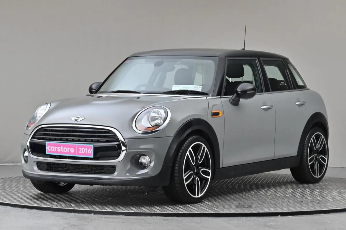 MINI Cooper Cooper 6spd 5DR  upgraded 18  Alloy W - Image 3