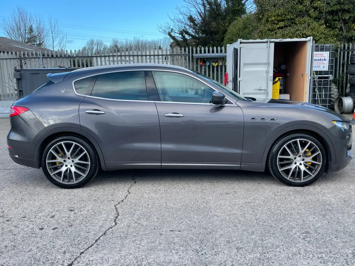 2017 MASERATI LEVANTE 3.0V6 DIESEL - Image 3