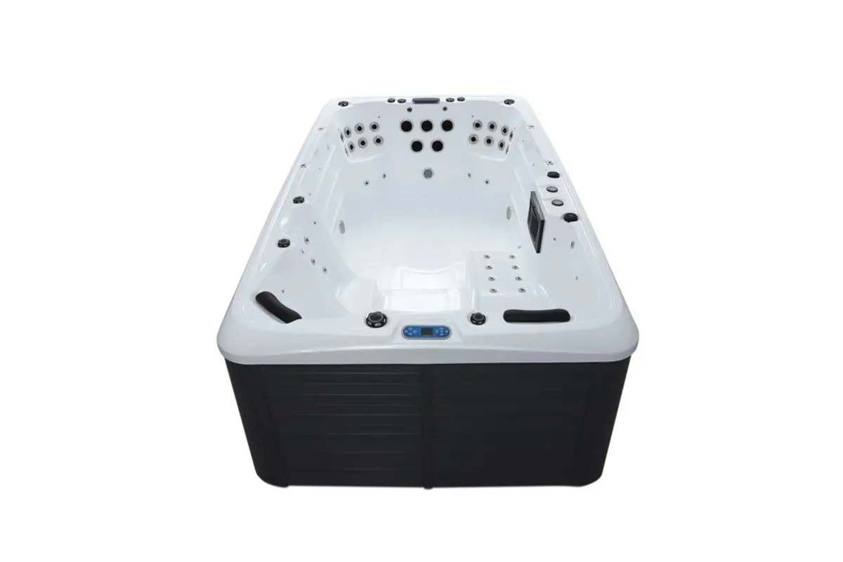 Endless pool/ swimspa - Image 3
