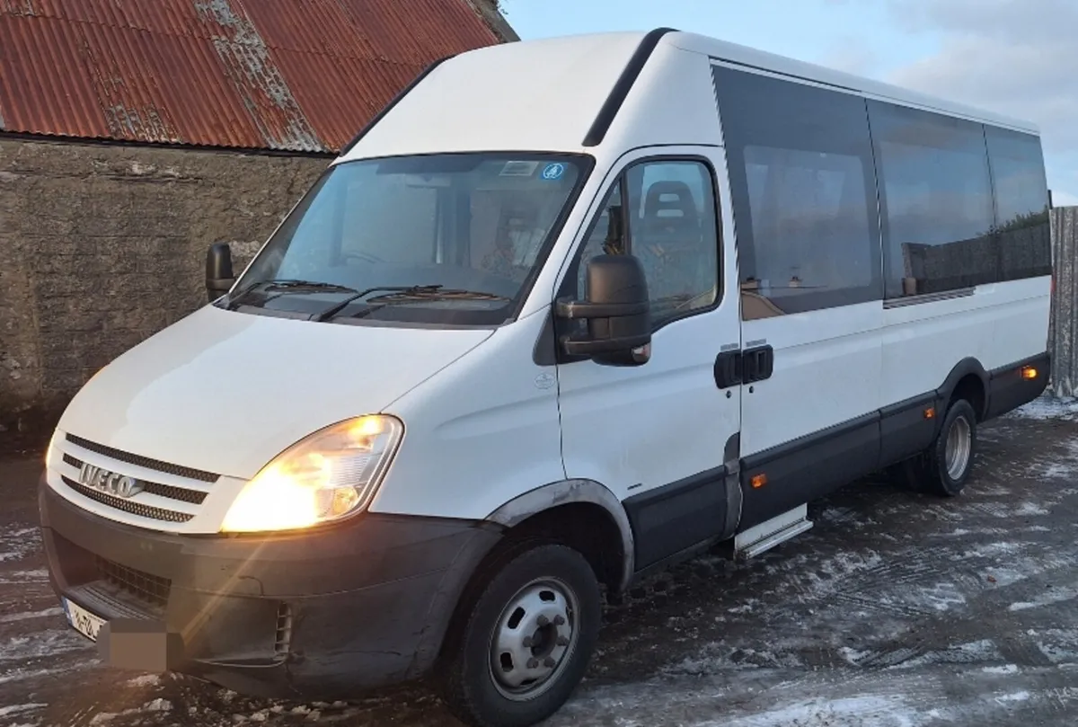 2011 Iveco Daily Minibus For Dismantling - Image 2