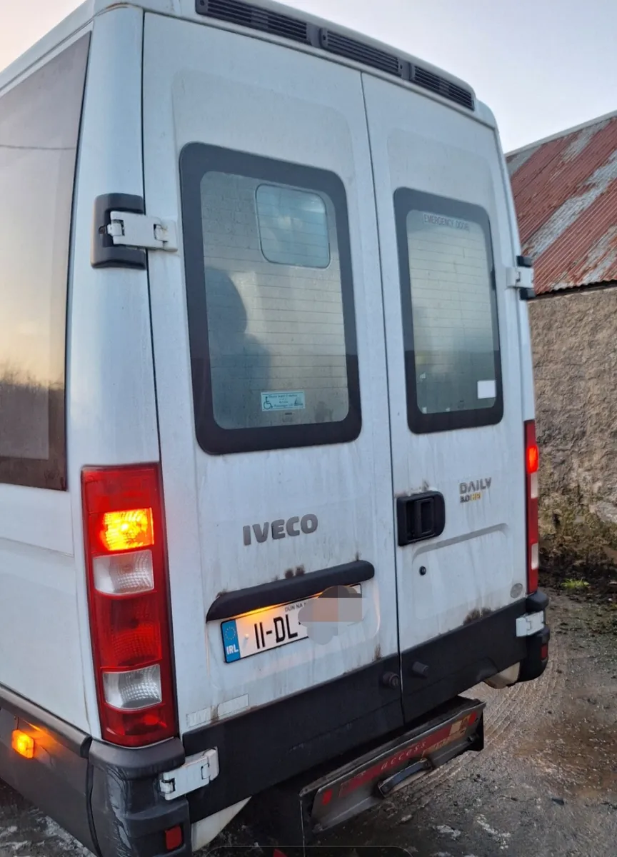 2011 Iveco Daily Minibus For Dismantling - Image 3