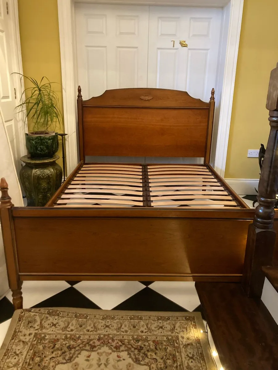 Deluxe king size Bed - Image 4