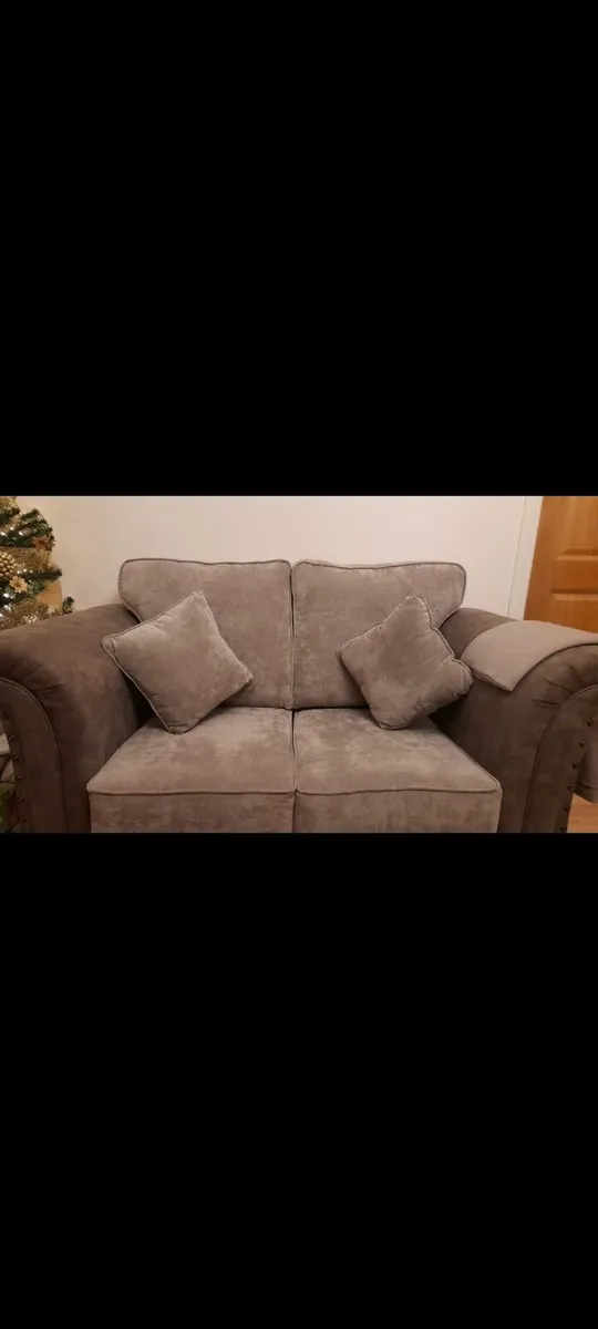 2 - 2 - 1 - Image 1