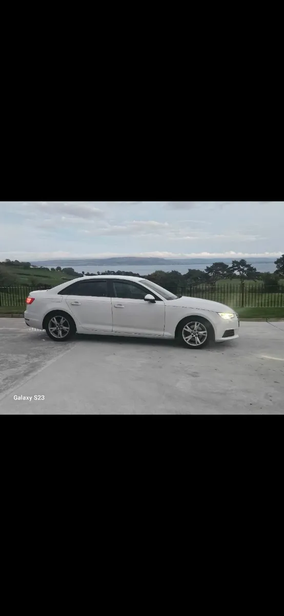 Audi A4 2017 - Image 2