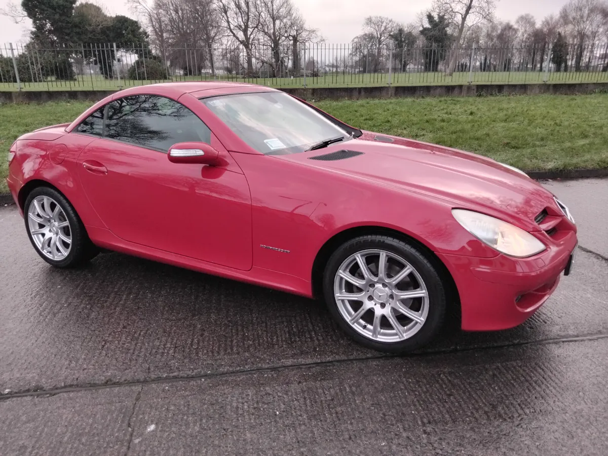 Mercedes-Benz SLK 2010 - Image 3