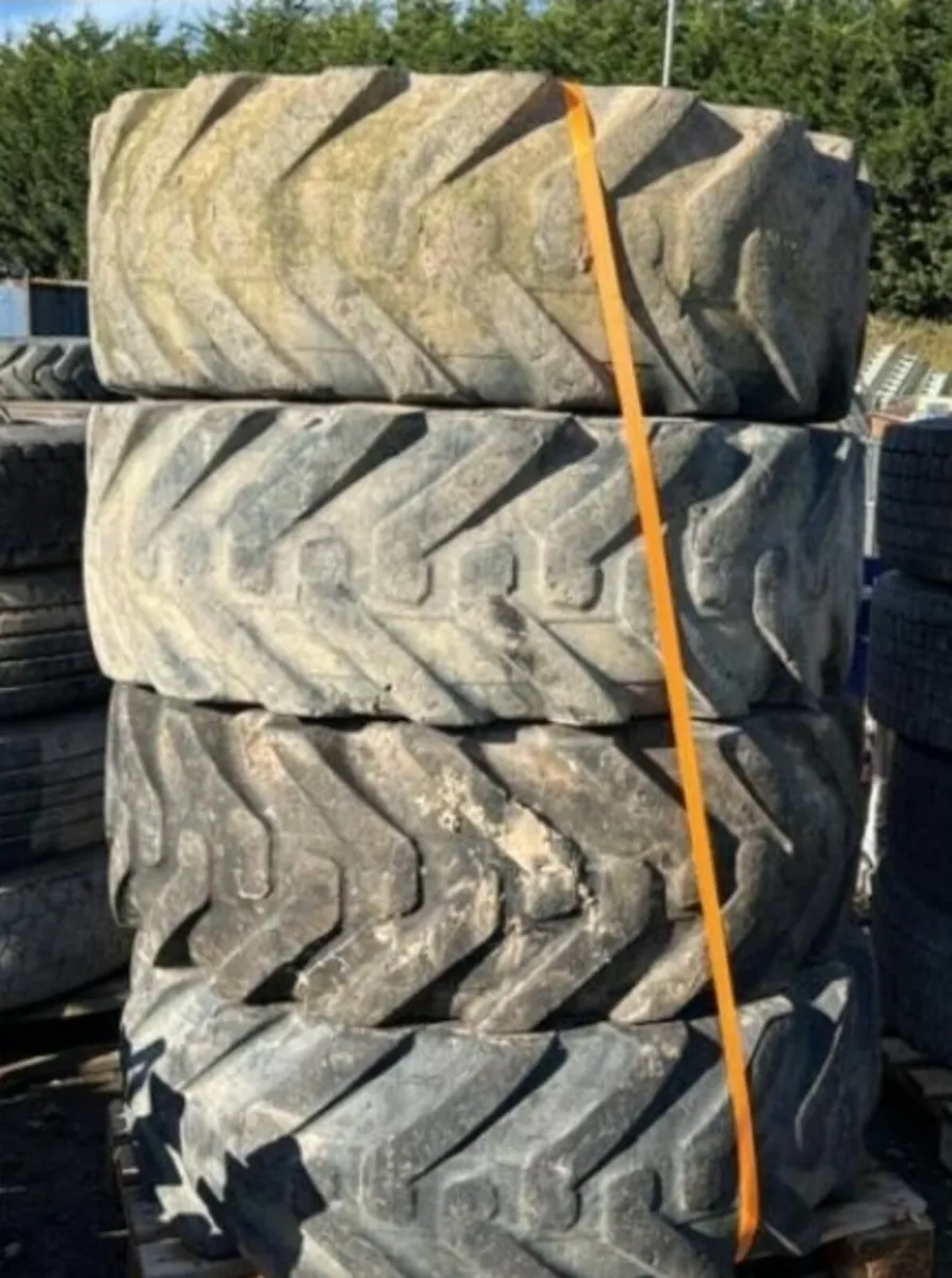 4 x ALLIANCE TOUGHTRAC tyres (440/80-24) - Image 3