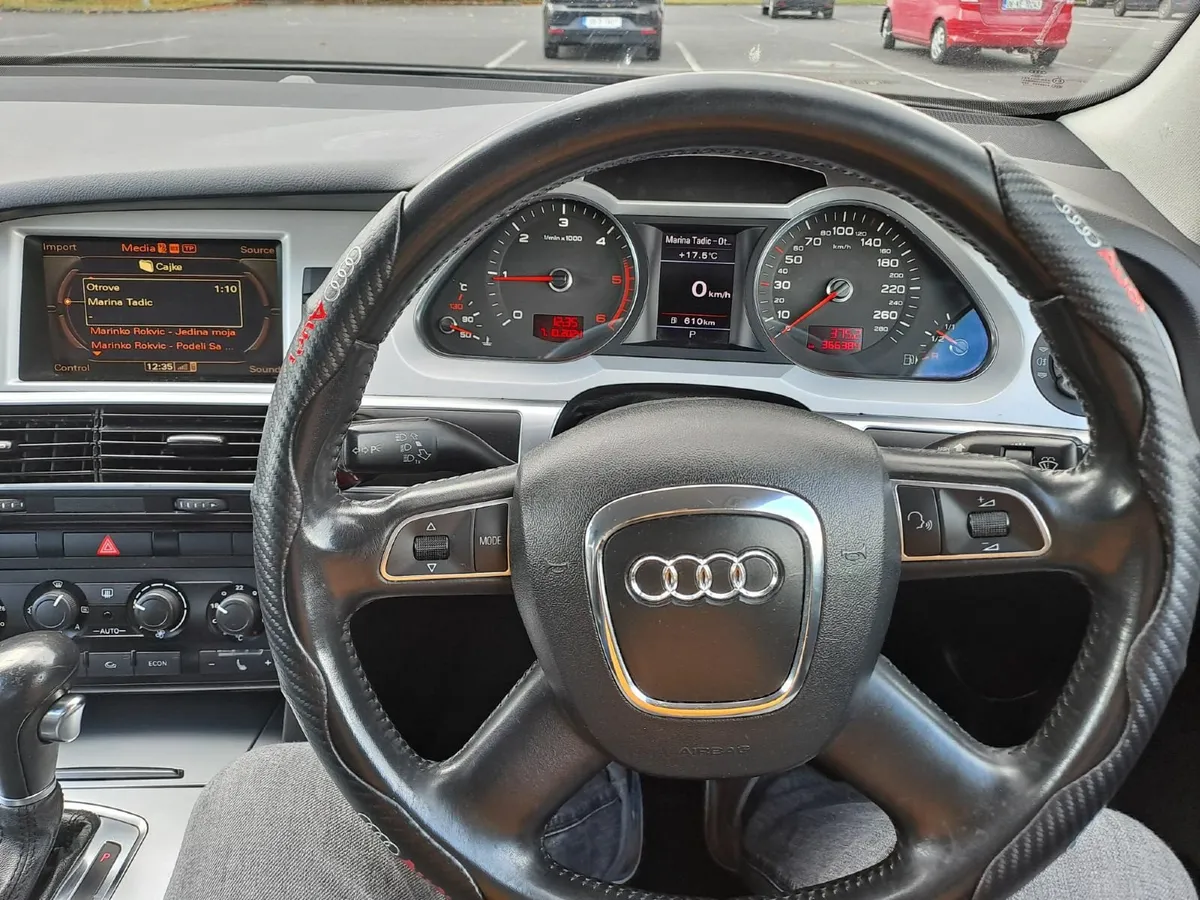 Audi A6 2011 - Image 2