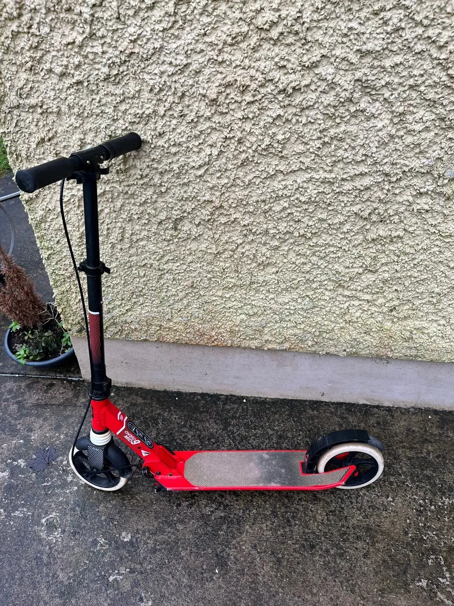 Scooter - Image 2
