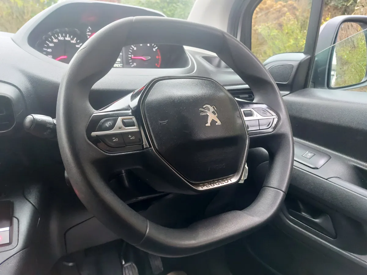 PEUGEOT PARTNER 192' 100 BHP 🔥 MASSIVE SPEC 🔥 - Image 3