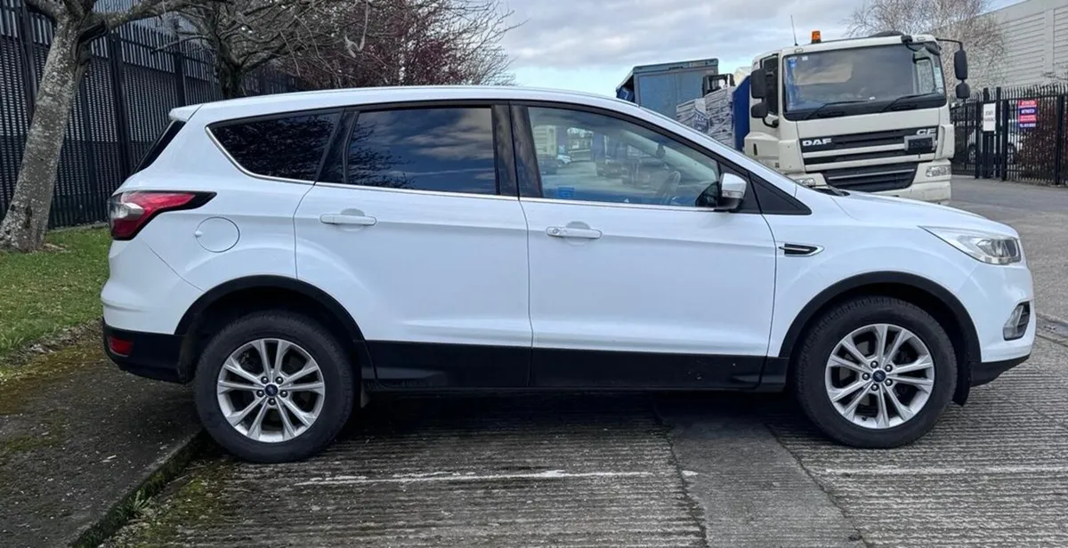 2019 Ford Kuga Titanium Commercial - Image 3