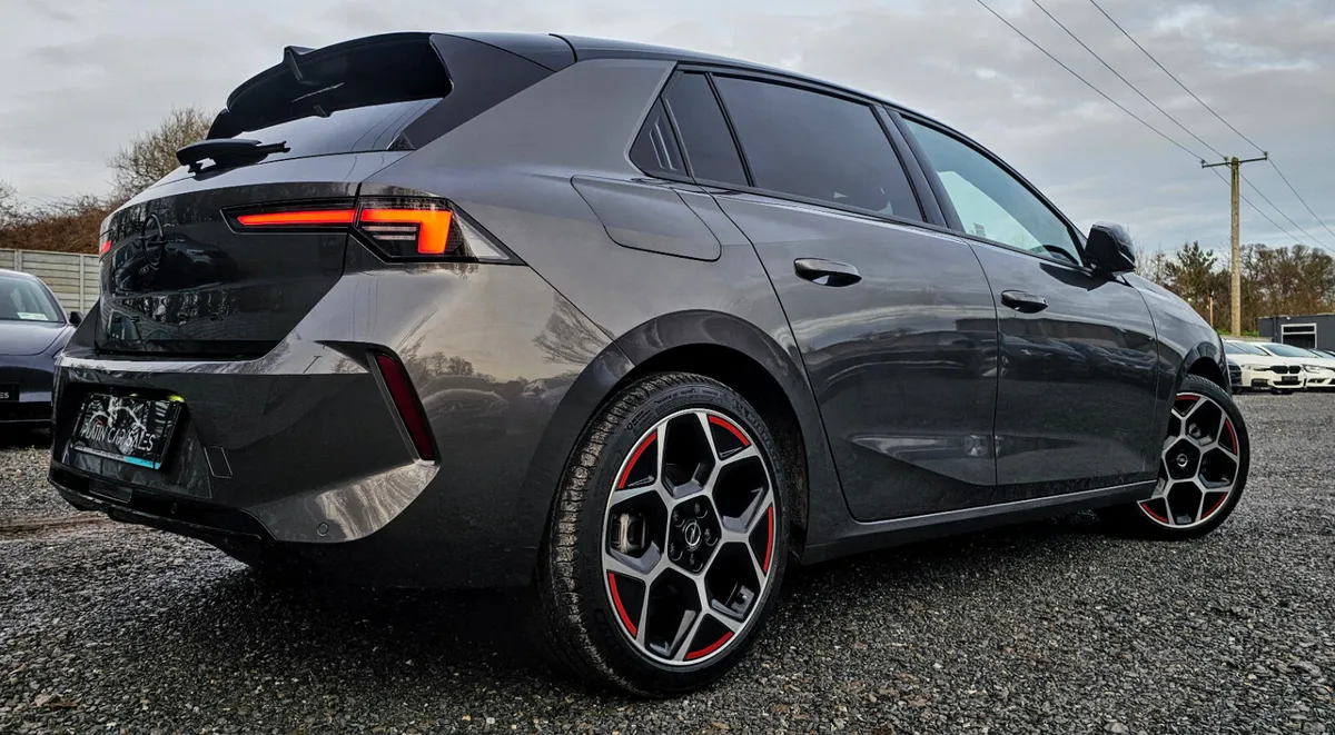 🔥 2024 Opel Astra GS 1.2 Petrol Turbo - Image 4