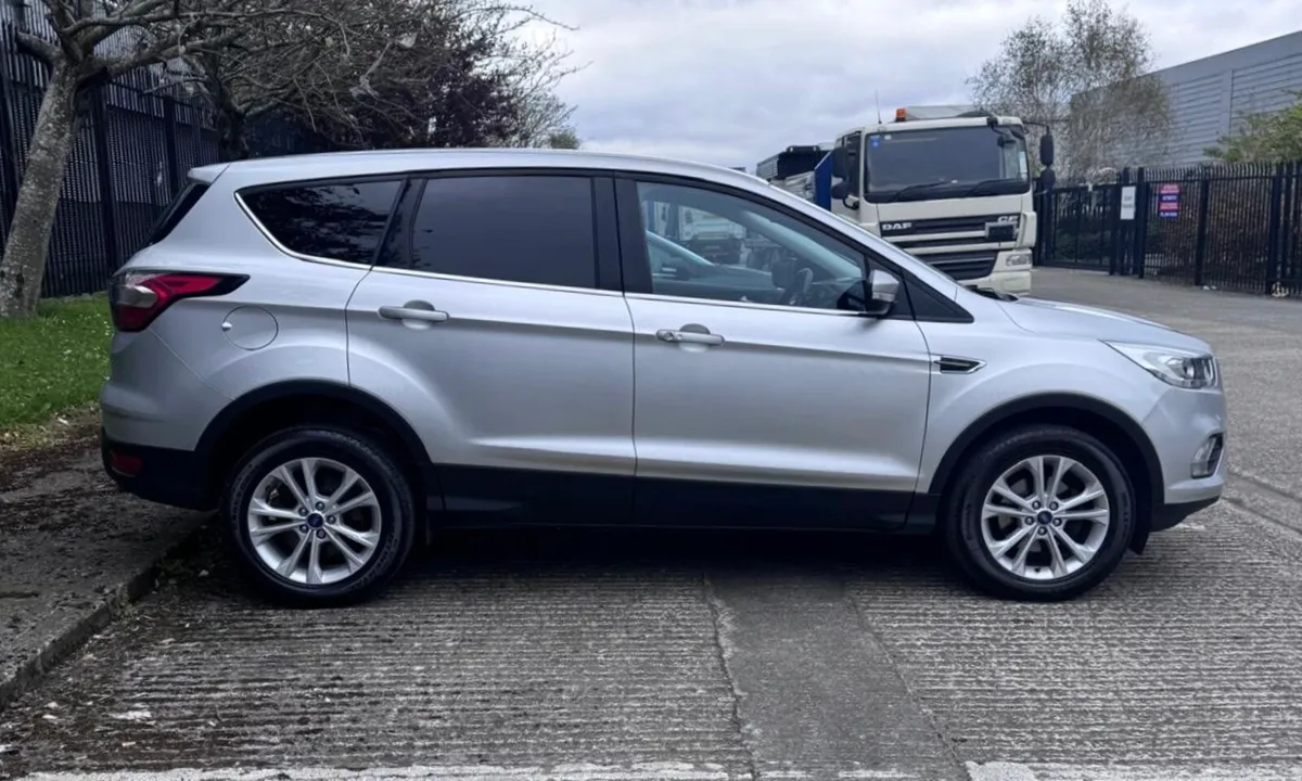 2020 Ford Kuga Titanium Commercial - Image 3