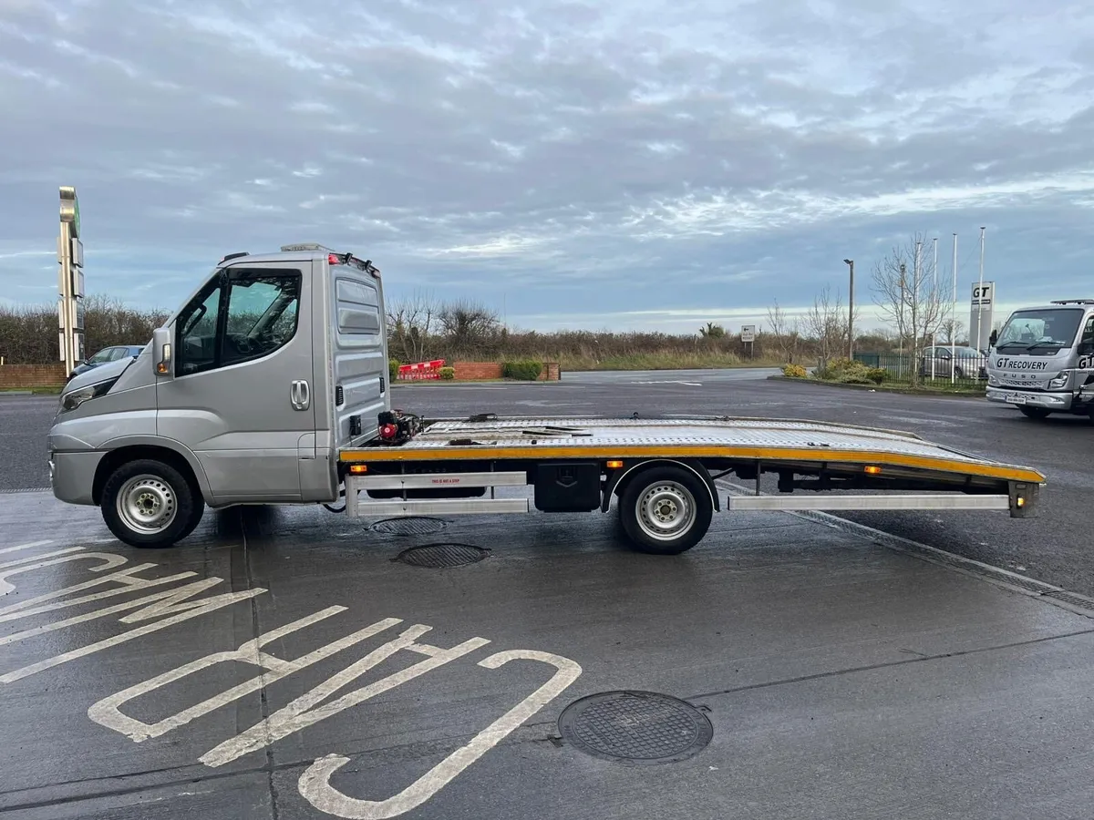 2015 Iveco Daily Beavertail Recovery - Image 4