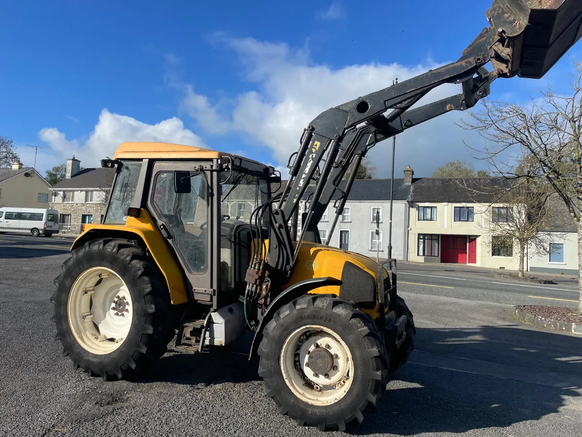 1997 Renault Ceres 95 with Loader - Image 1