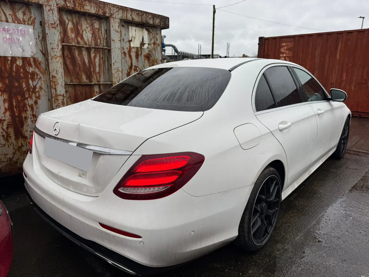 2017 MERCEDES E-CLASS  220 D AMG LINE BREAKING! - Image 3