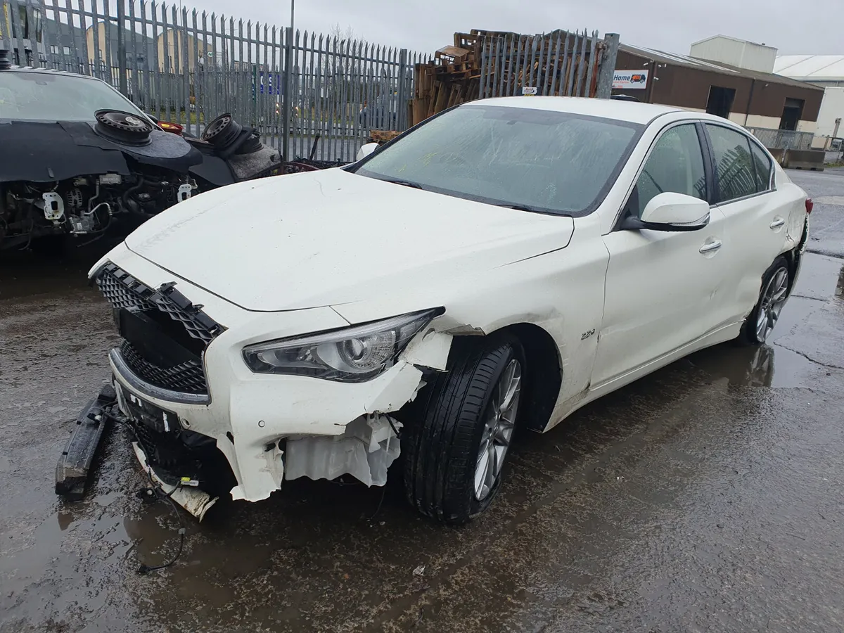 17 INFINITI Q50  2.2 D AUTO FOR BREAKING - Image 2