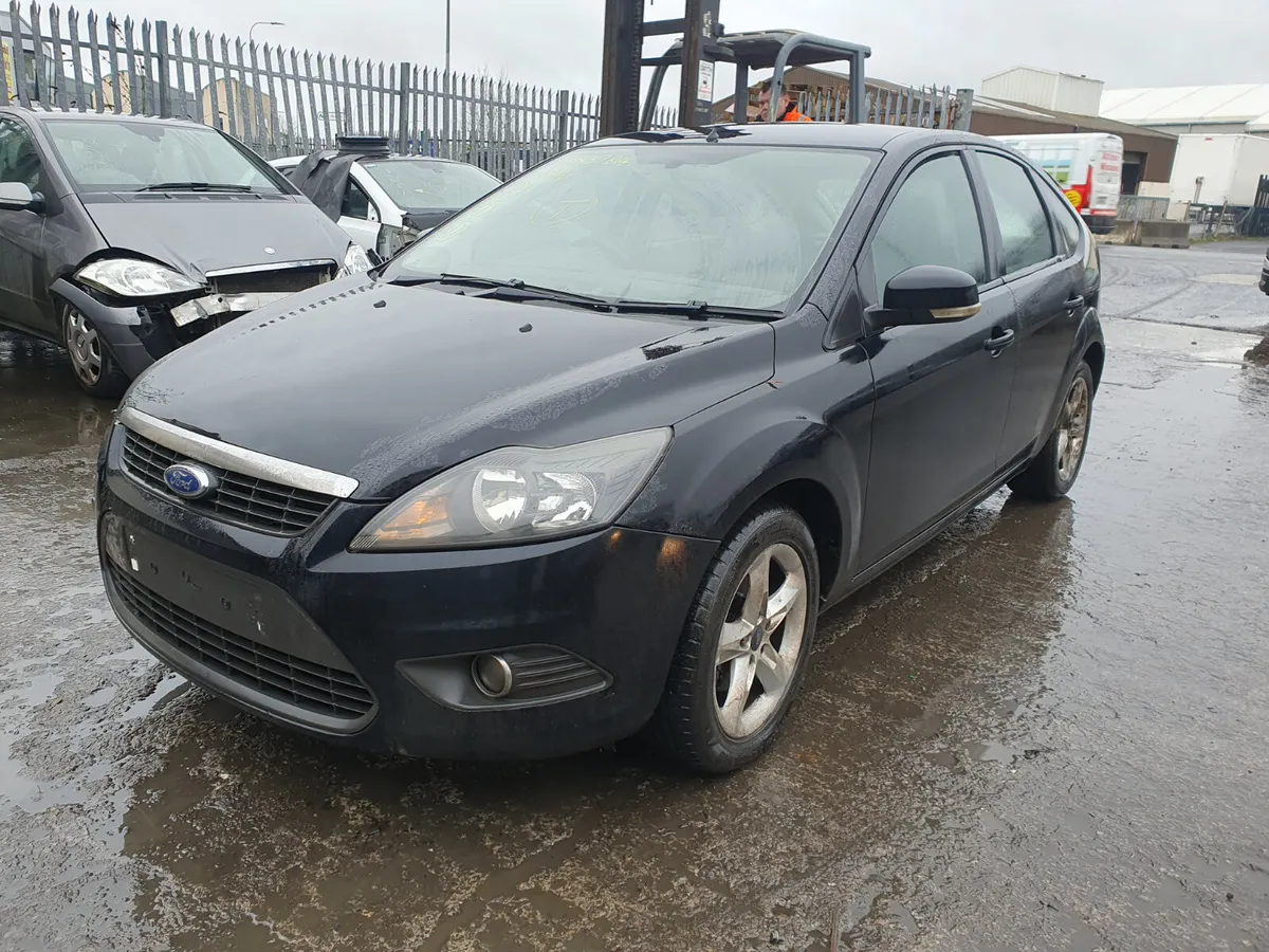 10 FORD FOCUS  1.6 P FOR BREAKING - Image 2