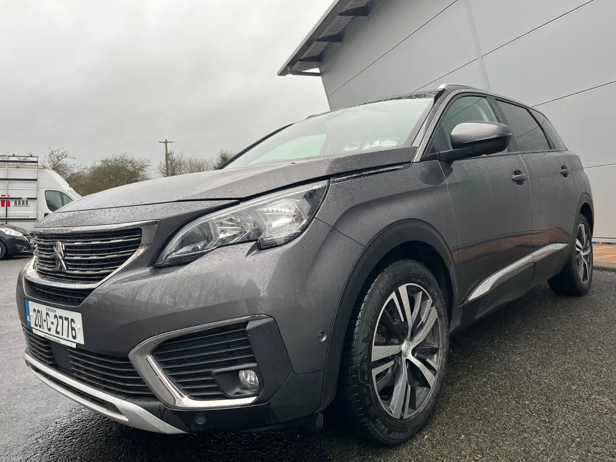 Peugeot 5008 2020 - Image 2