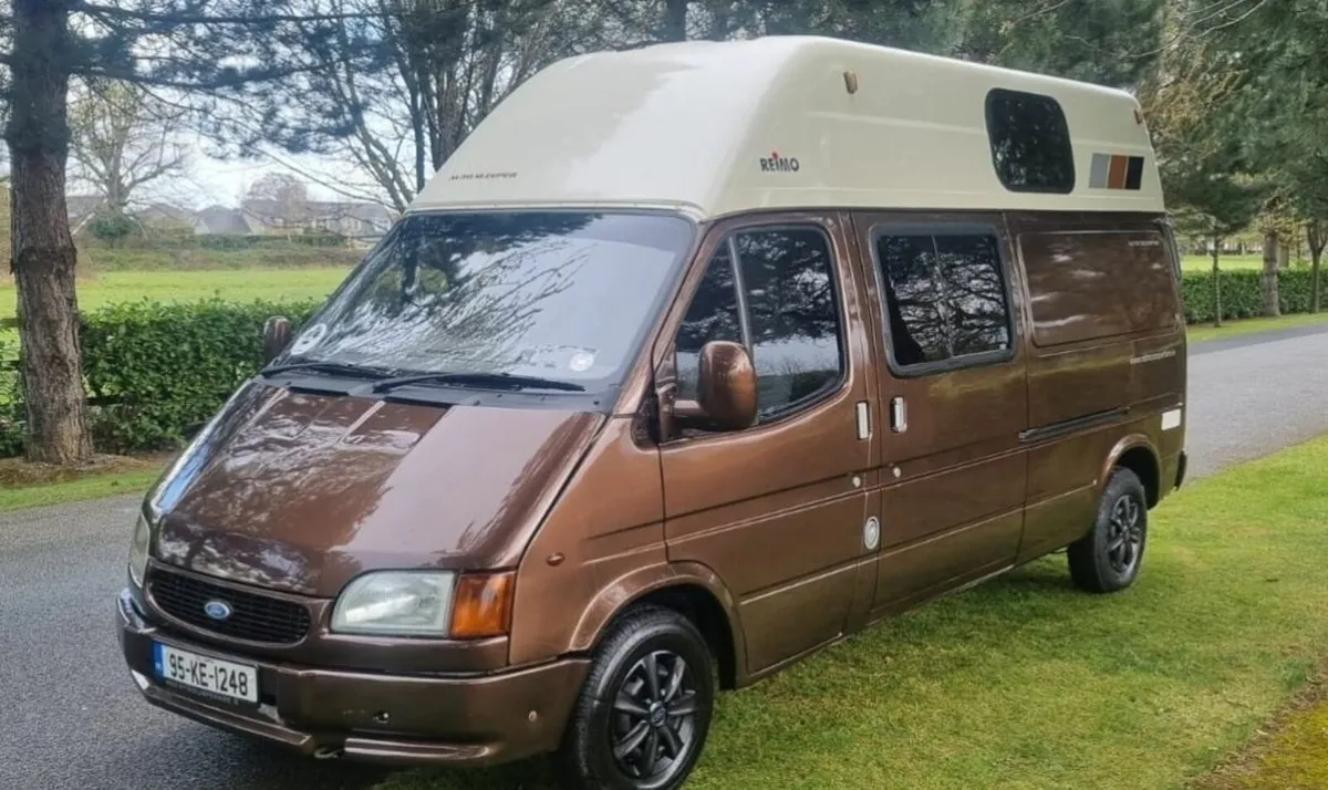 Camper van Ford Transit Restored Vintage - Image 3