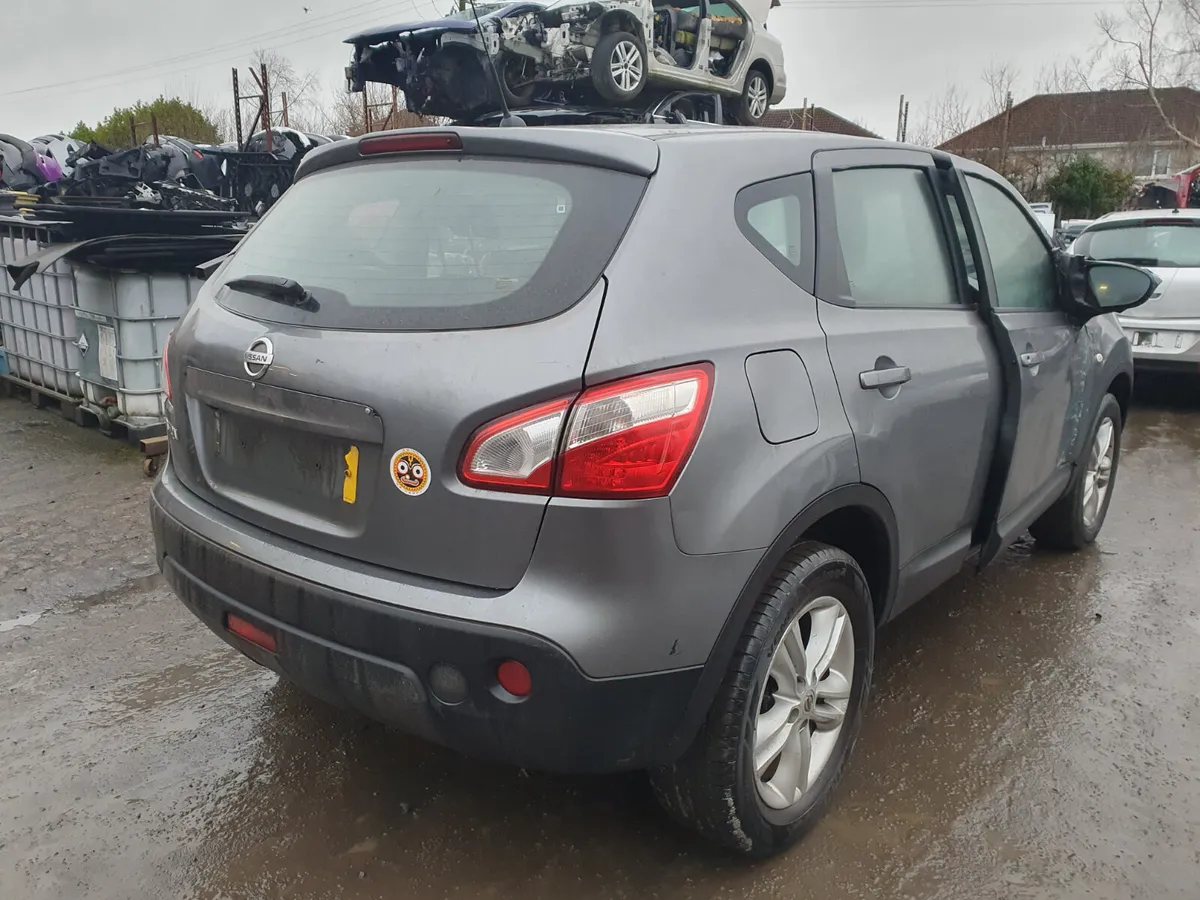 12 NISSAN QASHQAI  1.6 P FOR BREAKING - Image 3