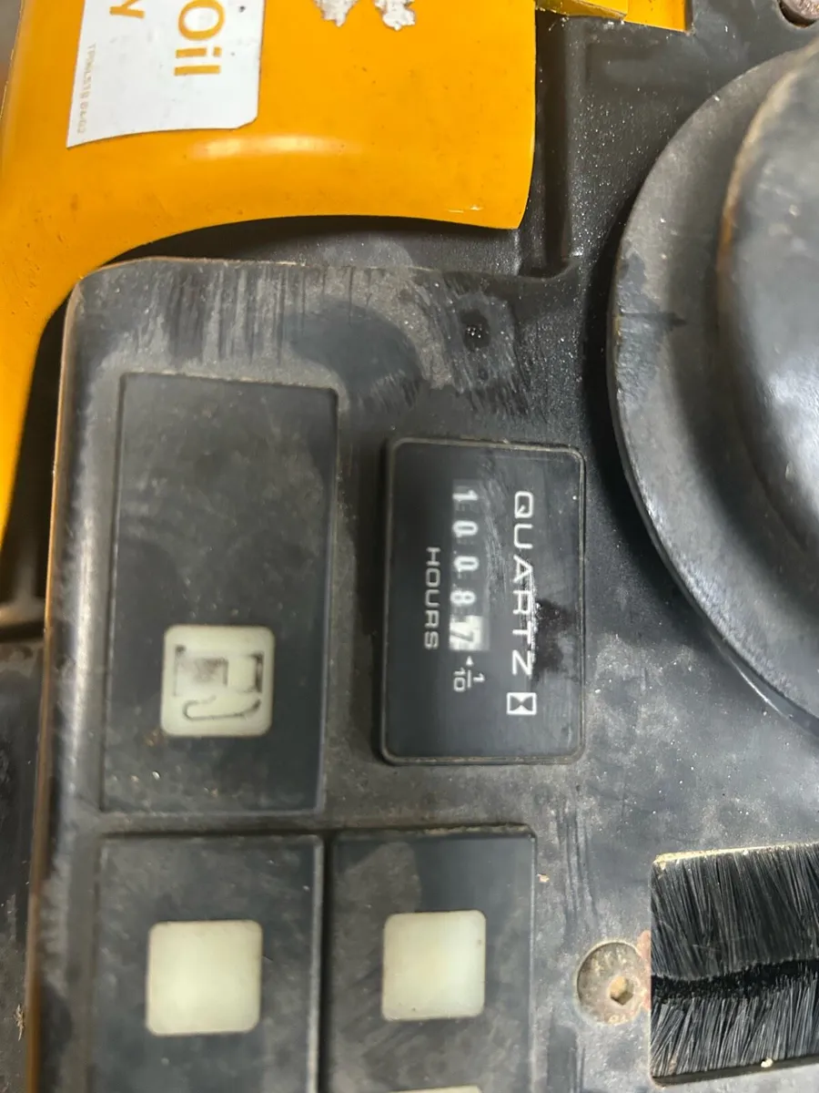 Jcb 8008 Micro (new manual hitch) - Image 3