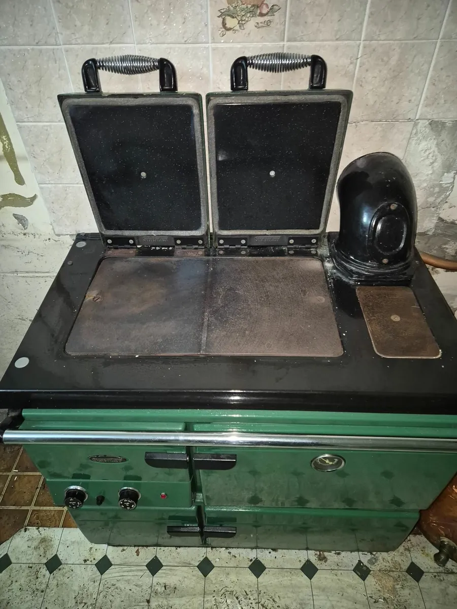 Stanley Stove like New - Image 3