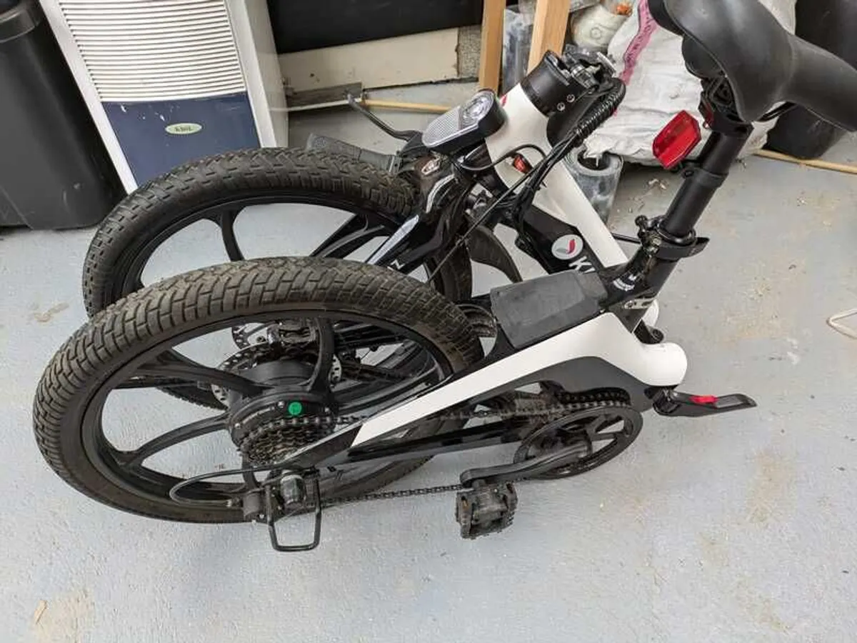 Kruz Electric and Foldable Bike - Image 3