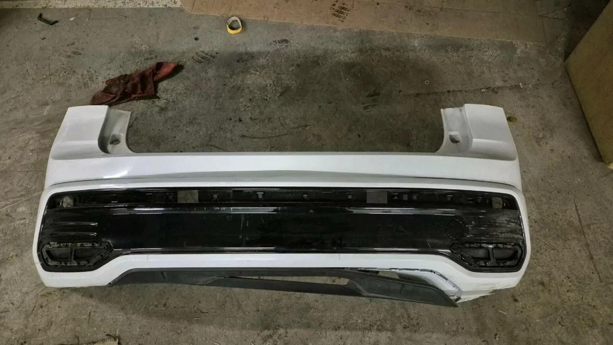 Vw Taigo R-line back bumper - Image 1