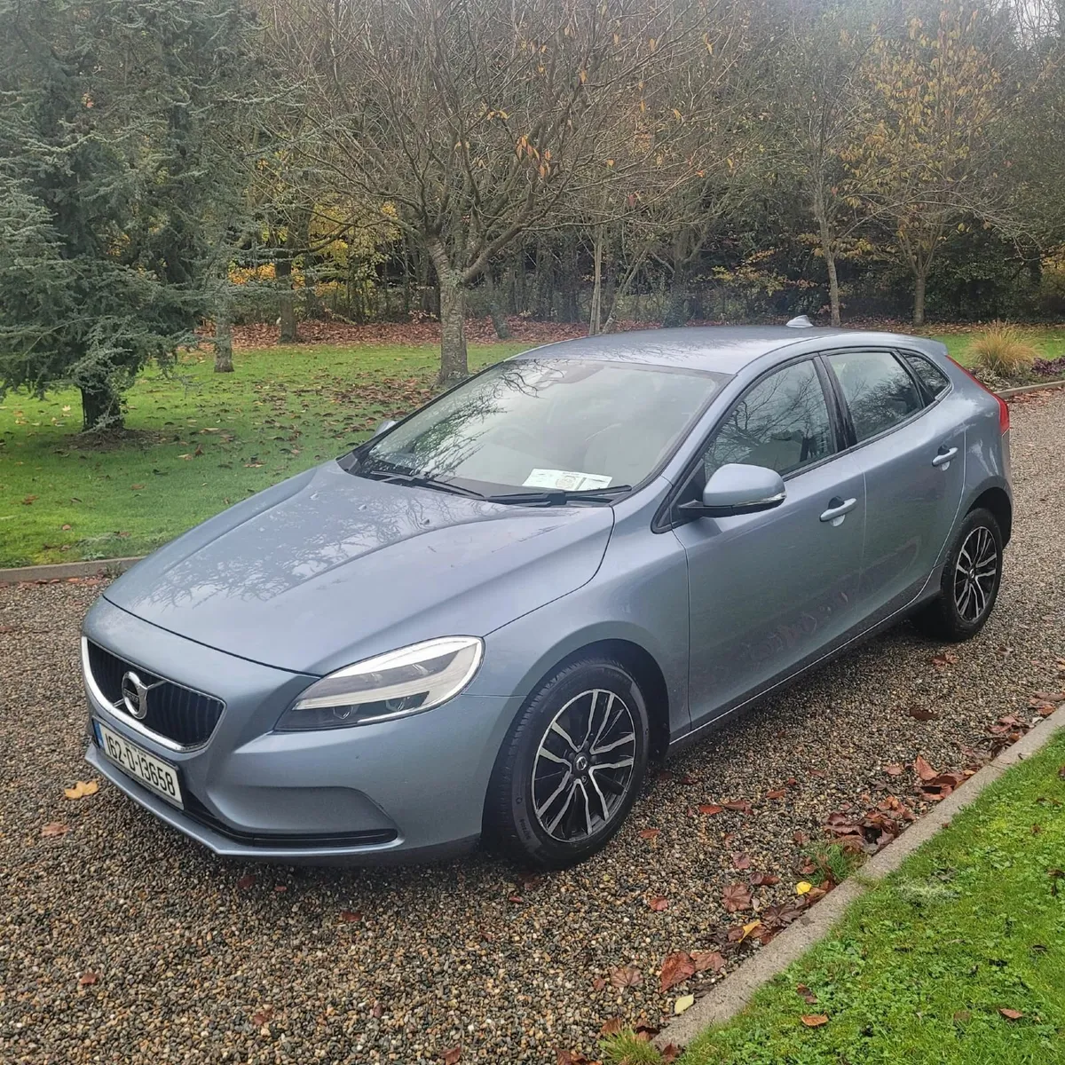 Volvo V40  2L diesel - Image 1