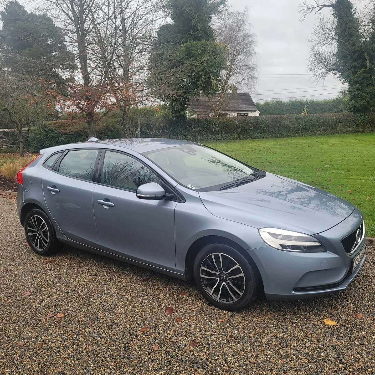 Volvo V40  2L diesel - Image 4