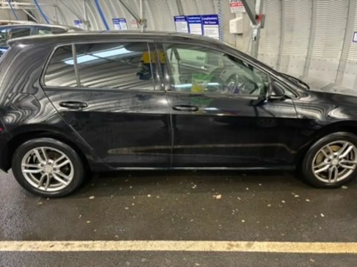 Volkswagen Golf 2014 - Image 2