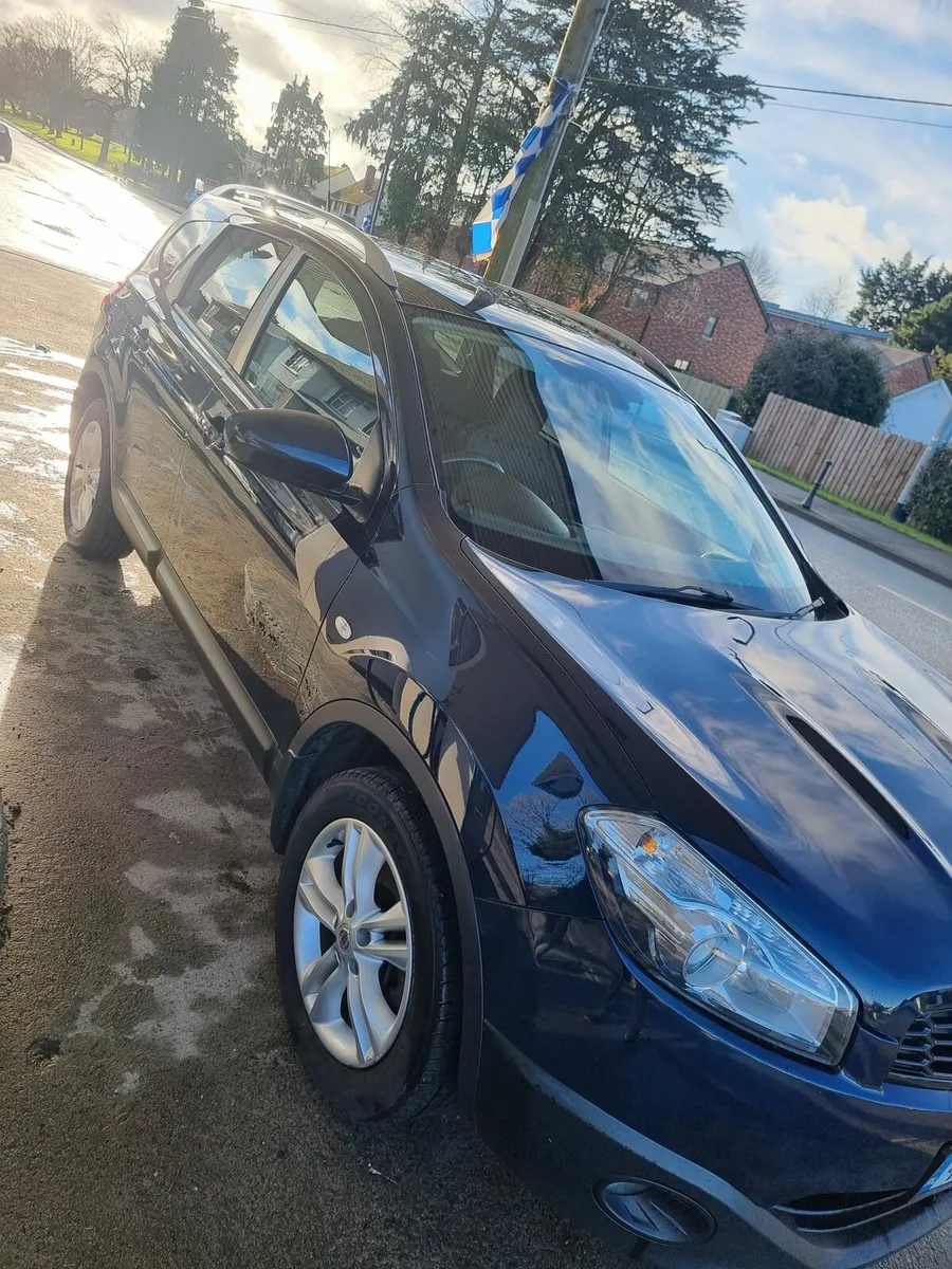 Nissan Qashqai 7 seater - Image 1