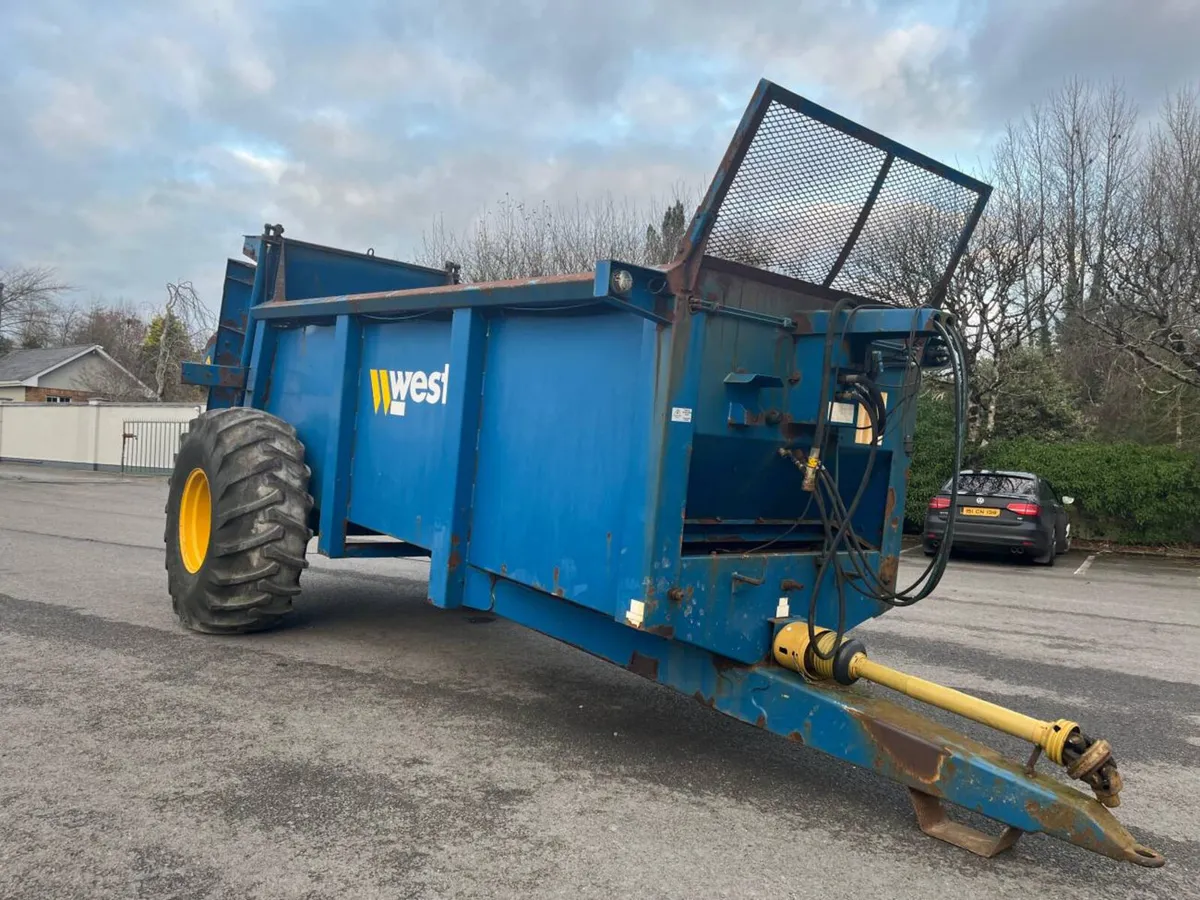 Harry West 12 Tonne Spreader - Image 4