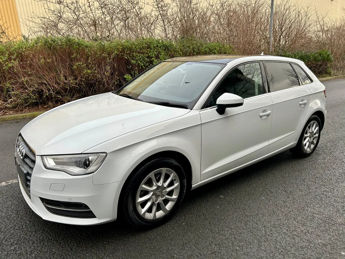 Audi A3 1.4 TFSI AUTO SUNROOF - Image 4