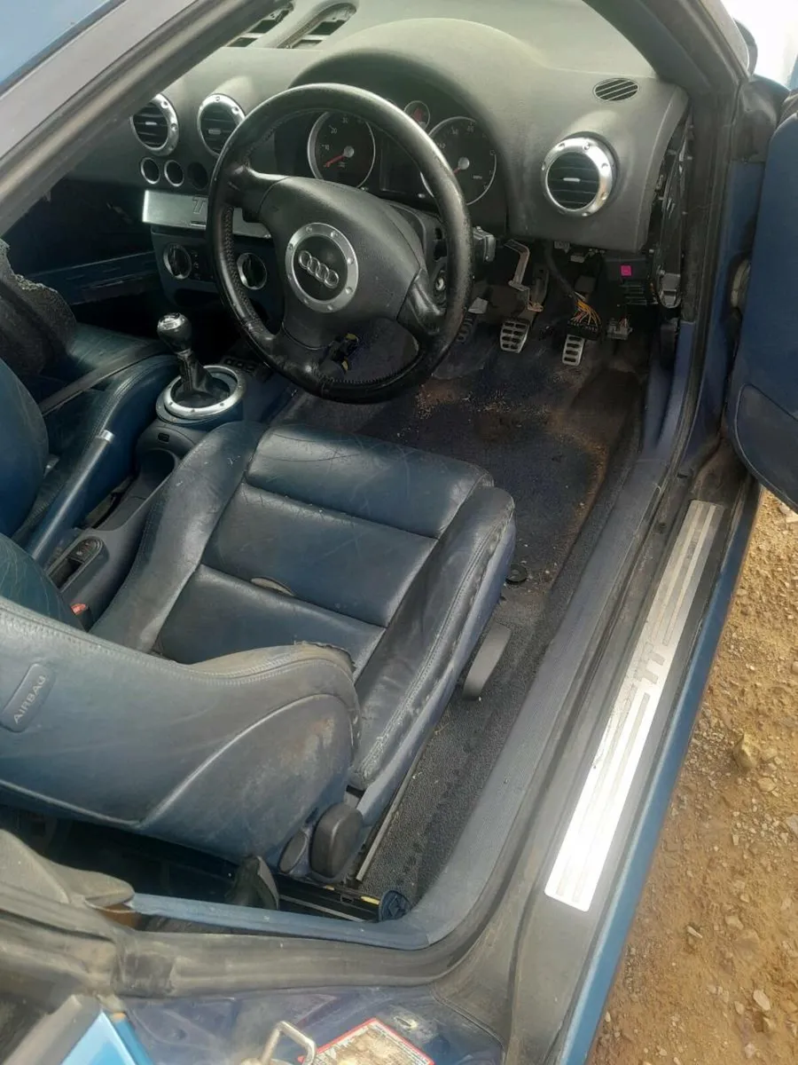 Breaking Audi tt - Image 3