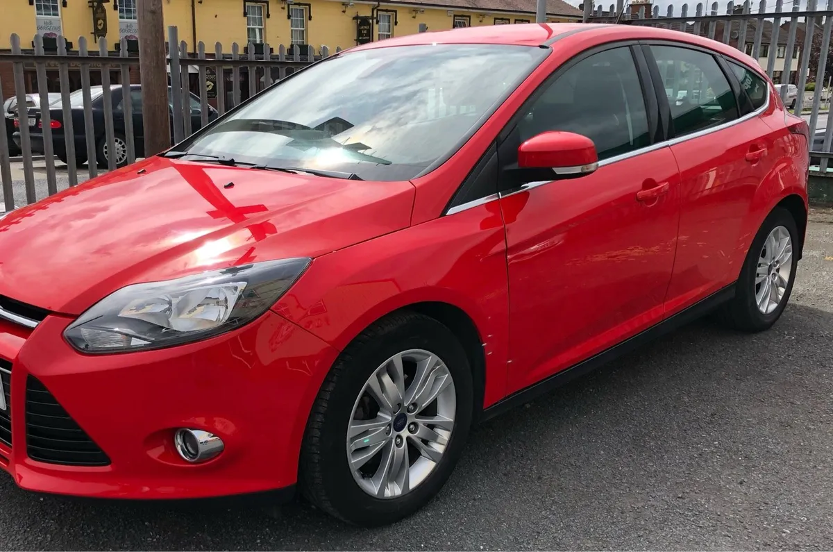 Ford Focus Titanium Breaking