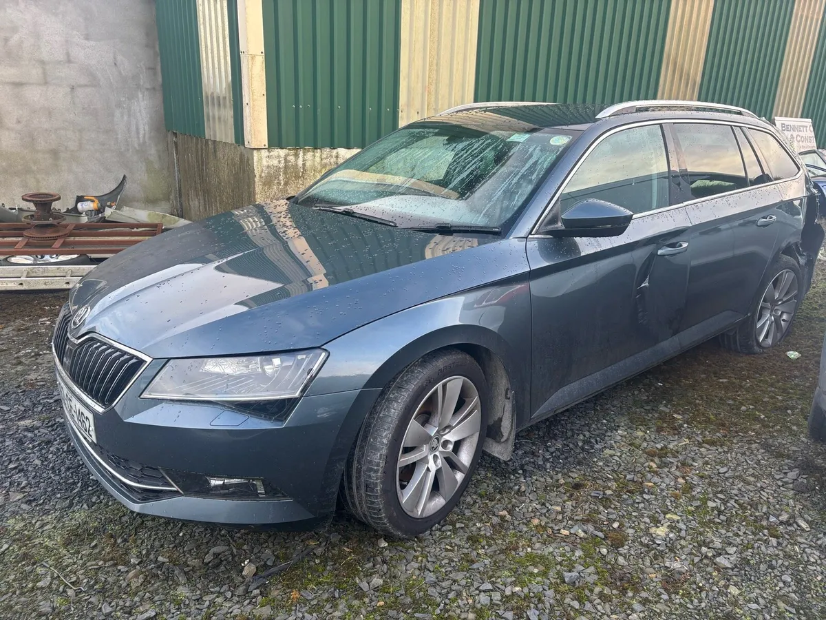 Skoda superb - Image 2