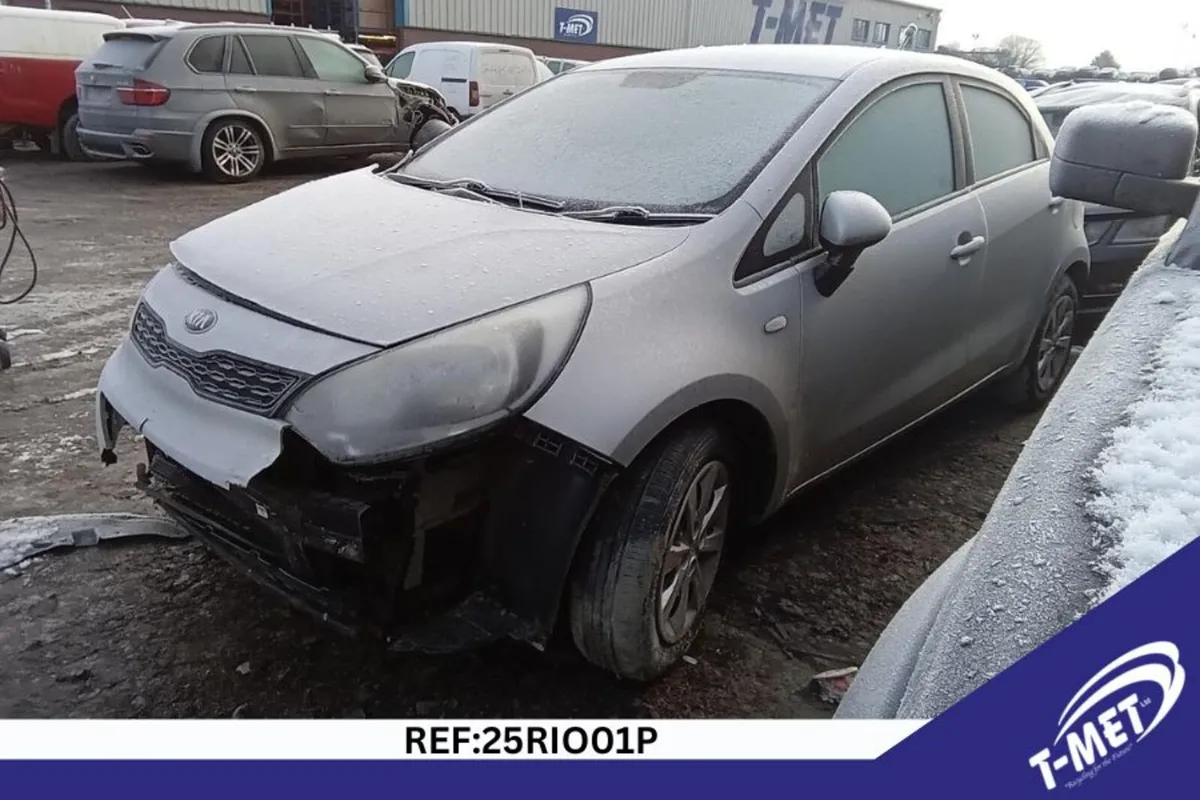 2013 KIA RIO BREAKING FOR PARTS - Image 3