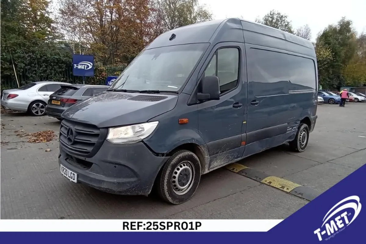 2020 MERCEDES SPRINTER BREAKING FOR PARTS - Image 2