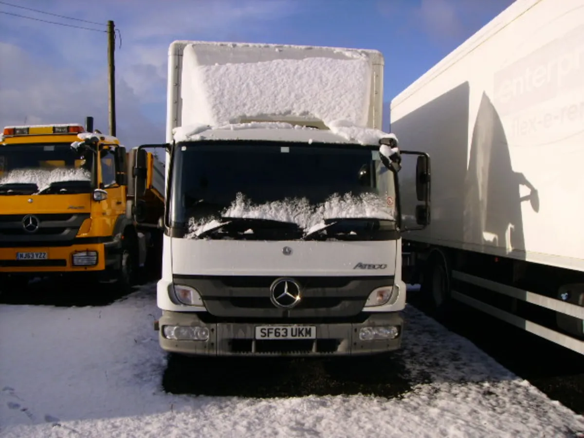 MERCEDES ATEGO 816 SIDE DOOR TAIL LIFT ONE OWNER - Image 3