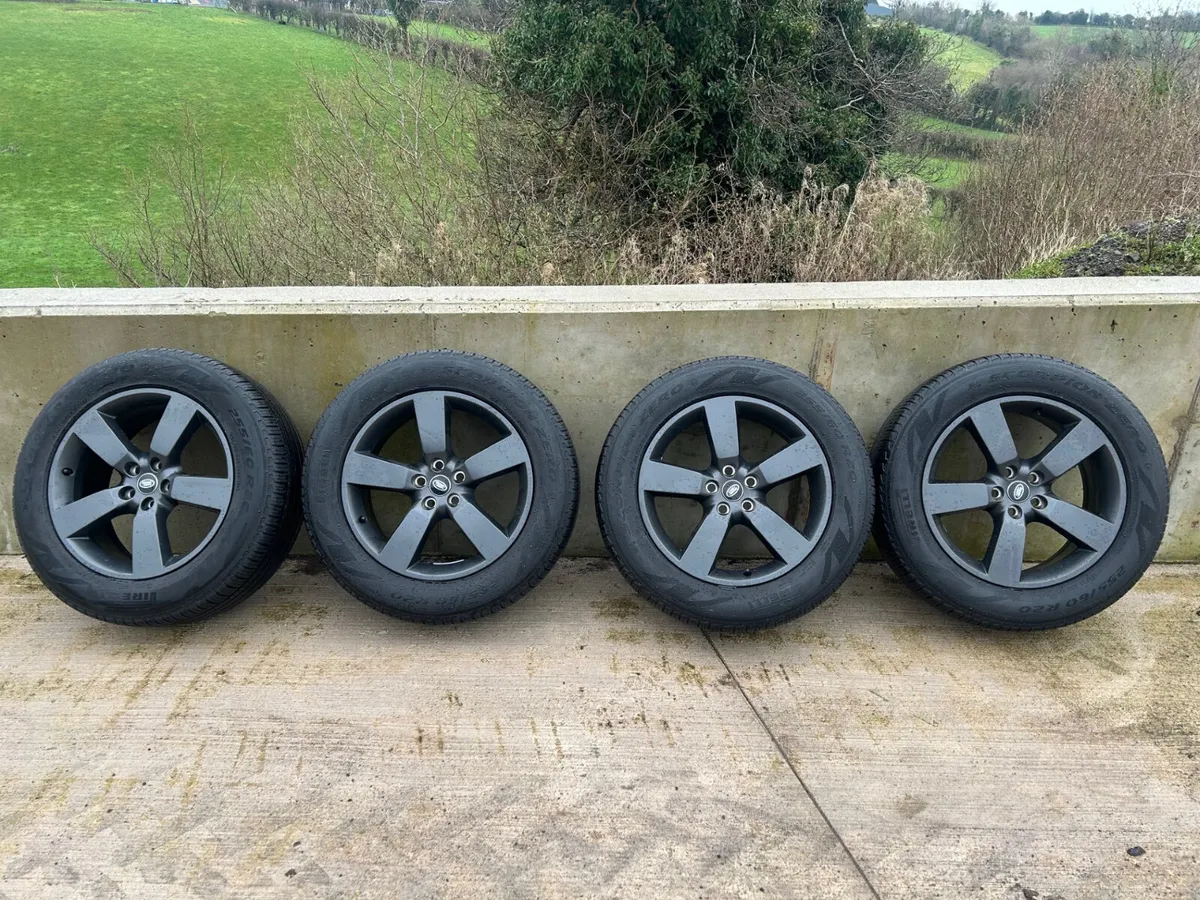 Genuine 20' Landrover DEFENDER Wheels C/W Pirelli - Image 1