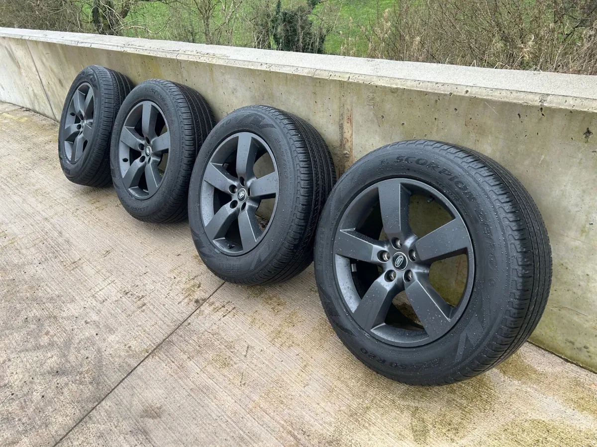 Genuine 20' Landrover DEFENDER Wheels C/W Pirelli - Image 2