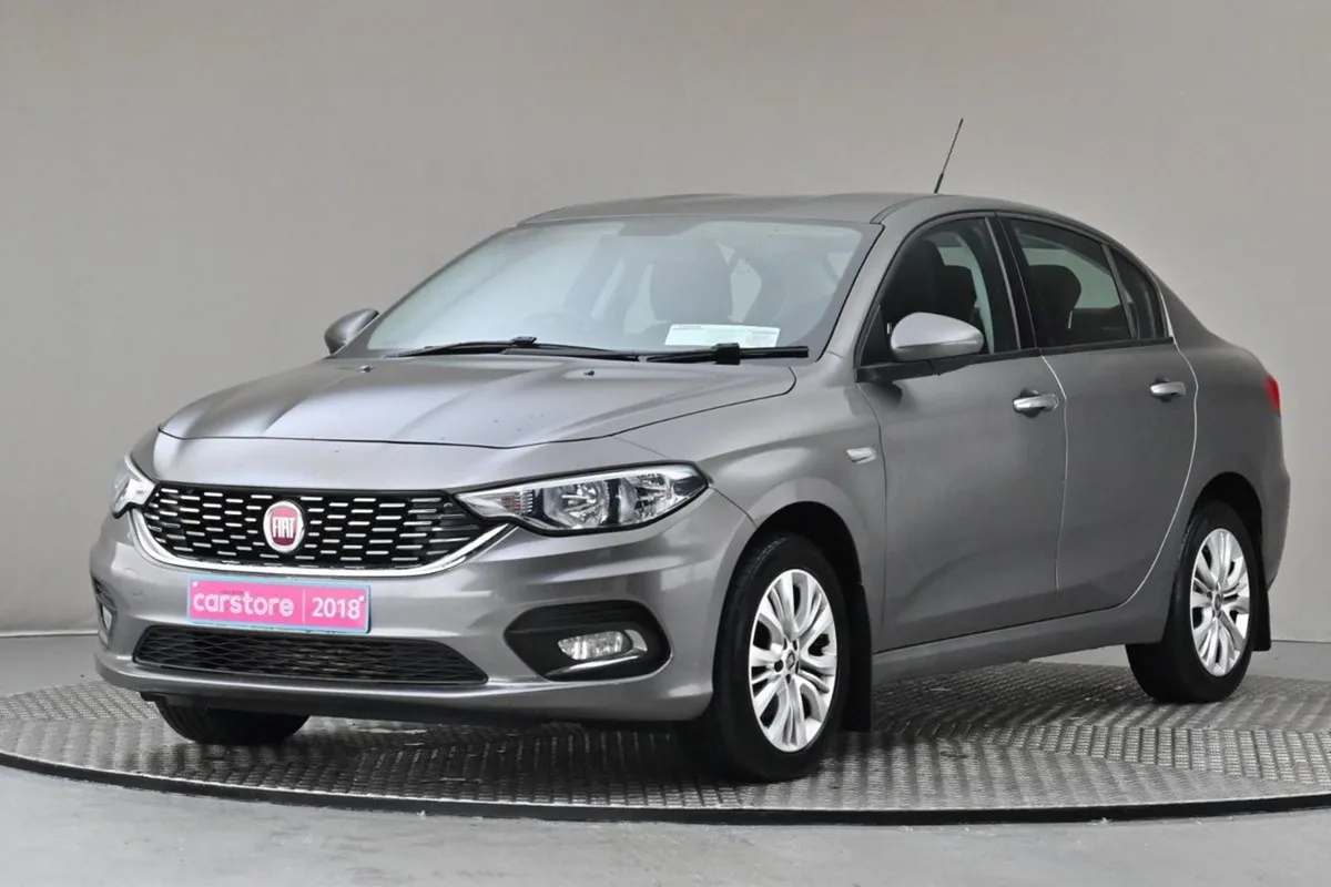 Fiat Tipo 1.6 120HP Easy 6spd  park Sensors Rear - Image 3