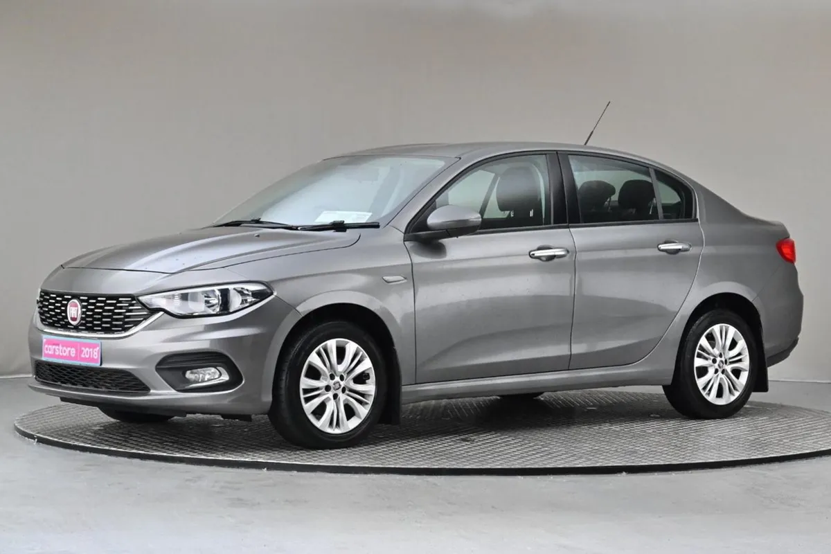 Fiat Tipo 1.6 120HP Easy 6spd  park Sensors Rear - Image 4