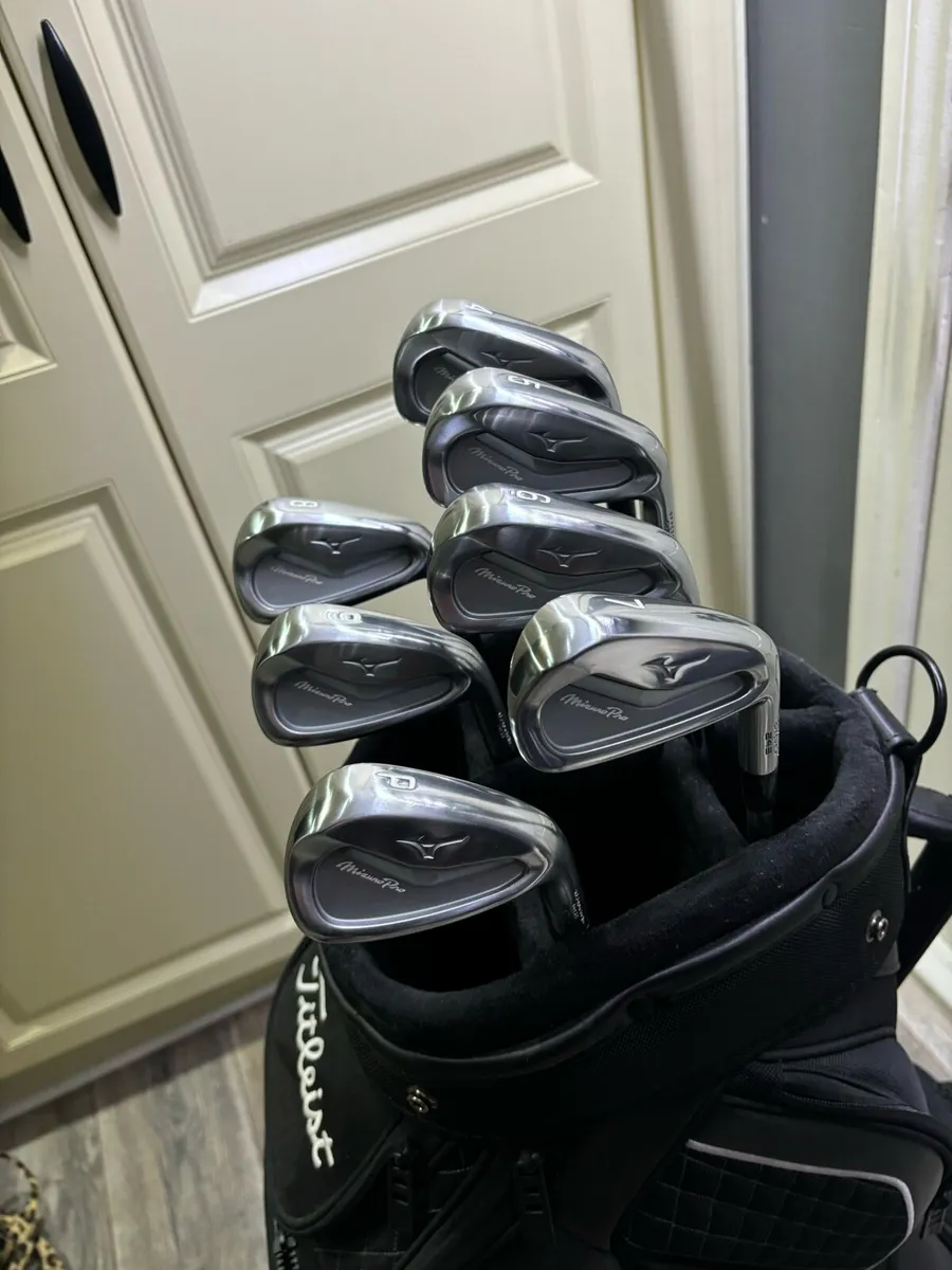 Mizuno Pro 243 Irons 4-P - Image 1