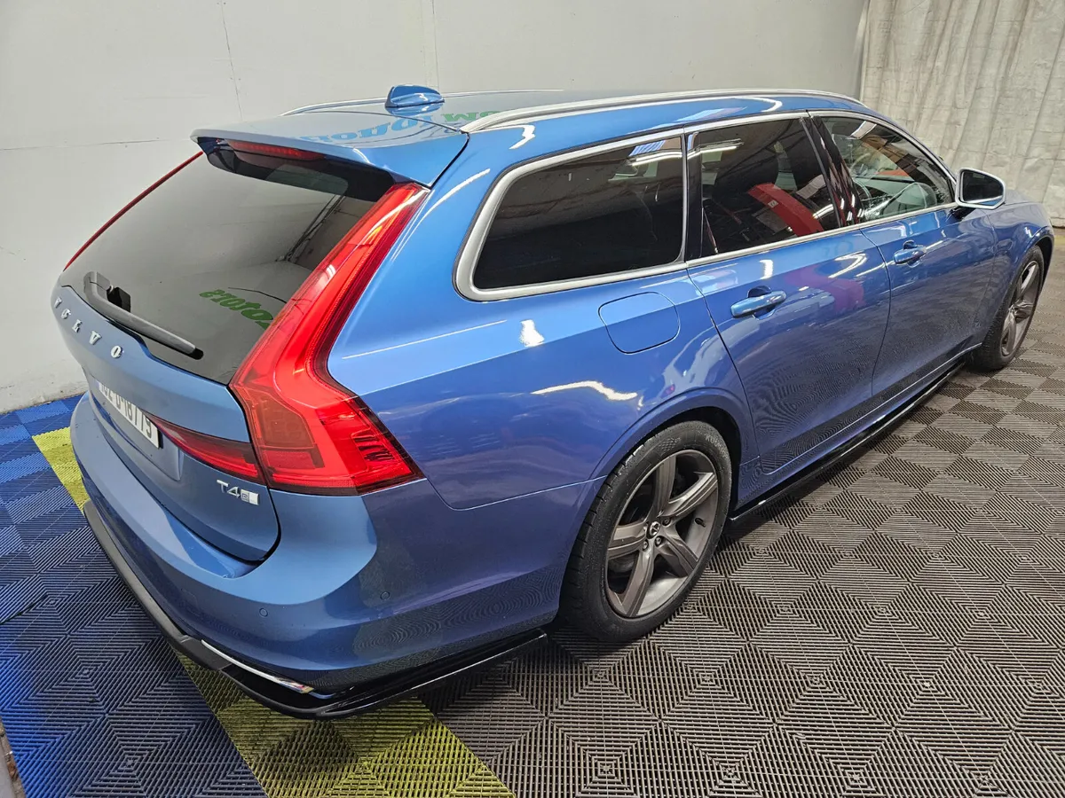2018 Volvo V90 R-Design 2.0 T4 190hp Automatic - Image 4