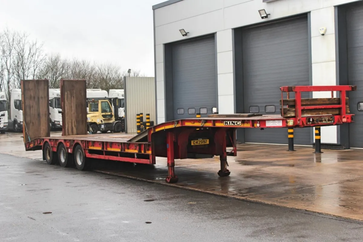 2016 KING GTS-44- 3 AXLE NON-EXTENDABLE LOW-LOADER - Image 1