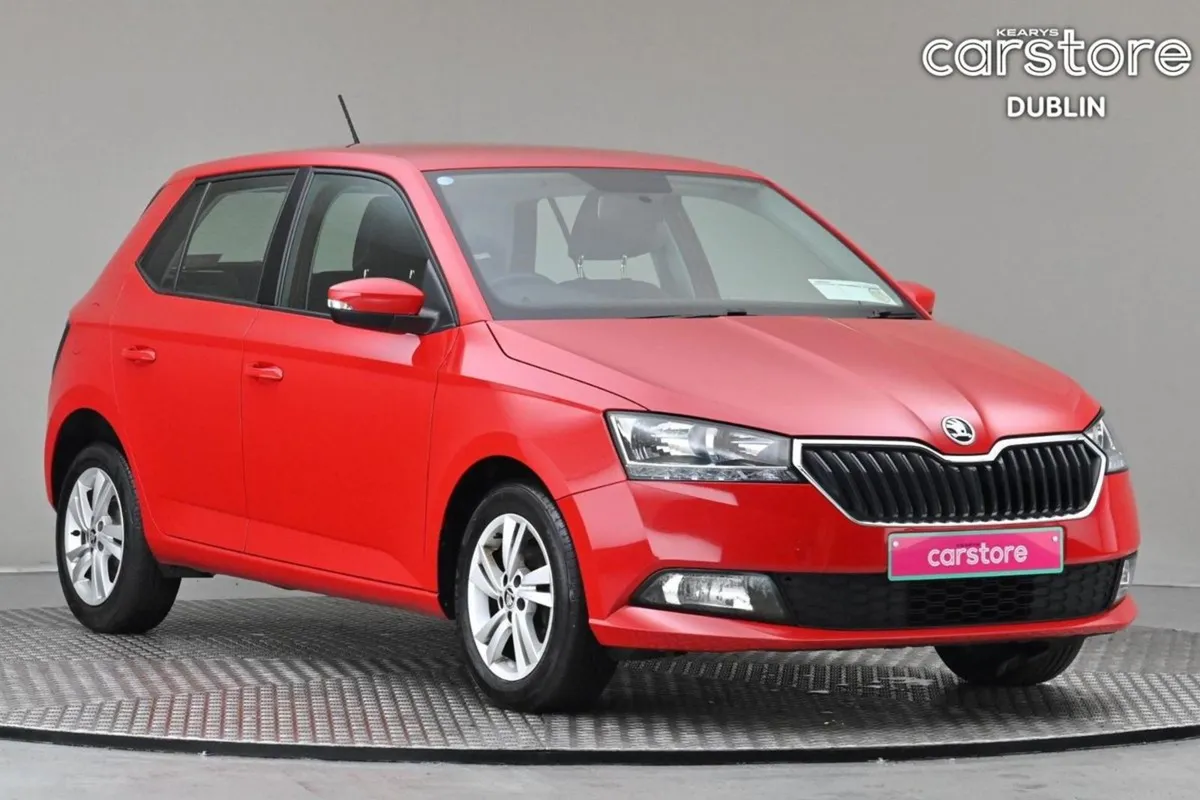 Skoda Fabia Ambition 1.0mpi 60hp 5spd  apple Car - Image 1