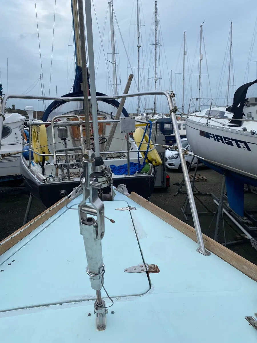 Nicholson 31 Yacht - Image 2